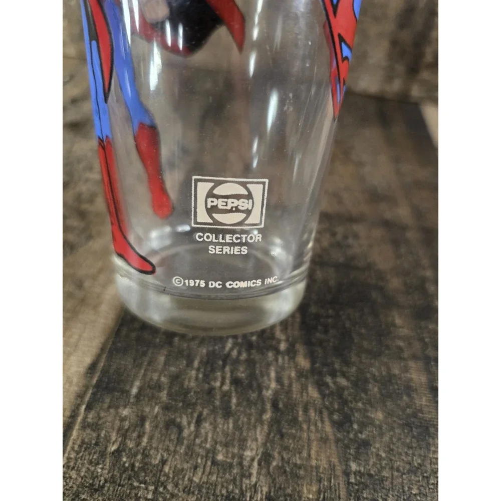 Vintage 1975 Superman Pepsi Collector Series Glass DC Comics‎ Tumbler Retro